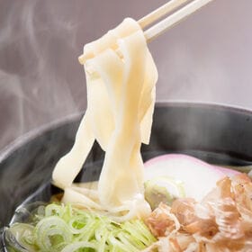 【9食】平切り讃岐うどん（300g×3） | ゆっくり、じっくりと延ばした平打ち麺。メニュー多彩あらゆる麺料理に！