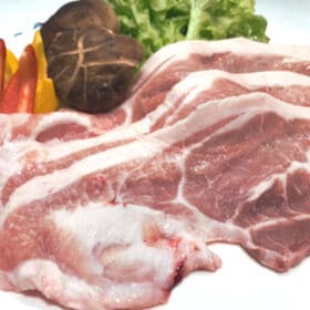 【計1kg/500g×2パック】静岡県産豚 LYB豚 焼き肉用もも 大判スライス | 一流シェフも認める極上の豚肉！口の中に入った瞬間にしっとりとした旨味と甘みがとろける！