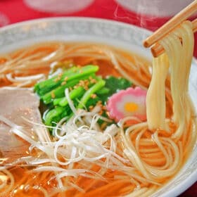 【3種6人前】本場久留米ラーメンシリーズ人気スープ3種（とんこつ味、みそ味、和風味）