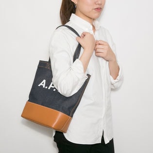 A.P.C.]トートバッグ AXELLE SMALL TOTE(デニム×キャメル)を税込・送料