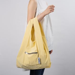 A.P.C.] エコバッグ ULTRALIGHT MINIMAL SHOPPING ライトイエローを