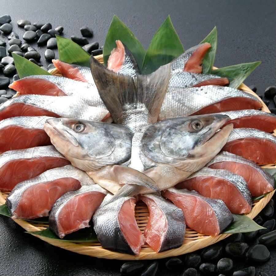 2kg(6分割真空包装)】 北海道産新巻鮭姿切身2.0kgを税込・送料込でお